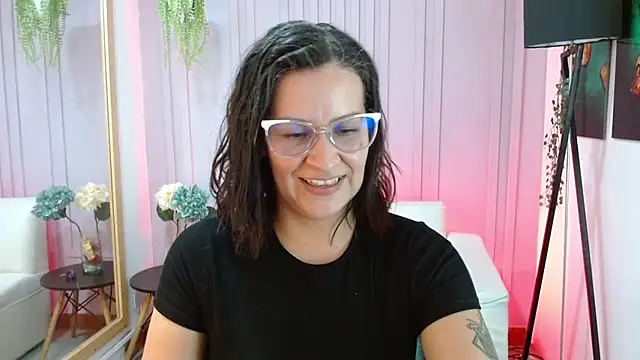 Britney taylor  online show from February 5, 10:01 pm