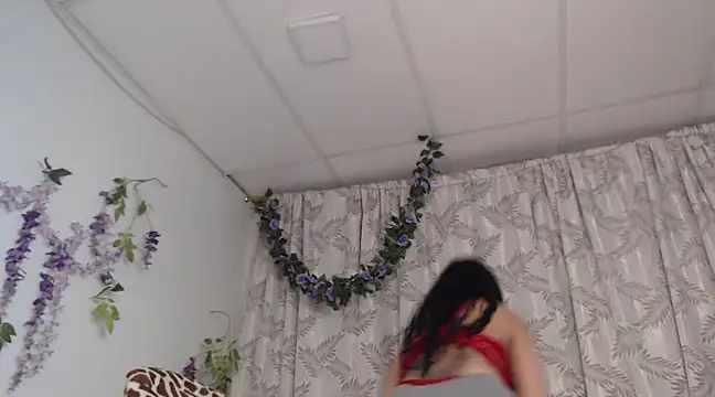 valquiria sirgun online show from February 4, 12:55 pm