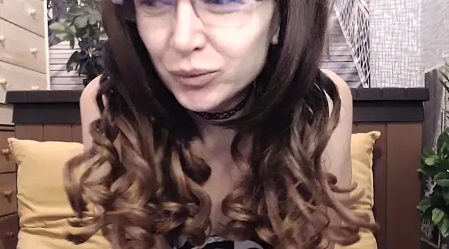 lilianleight online show from February 6, 4:31 am