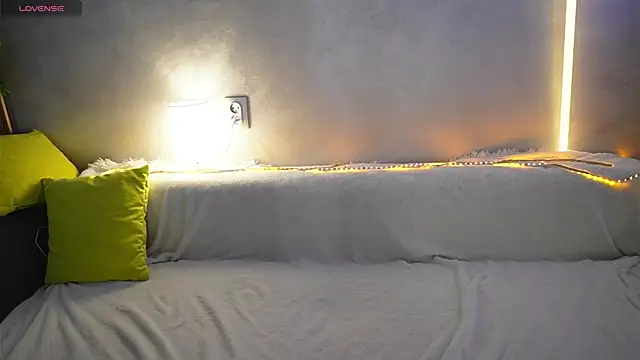 mary shiota online show from January 13, 5:01 am