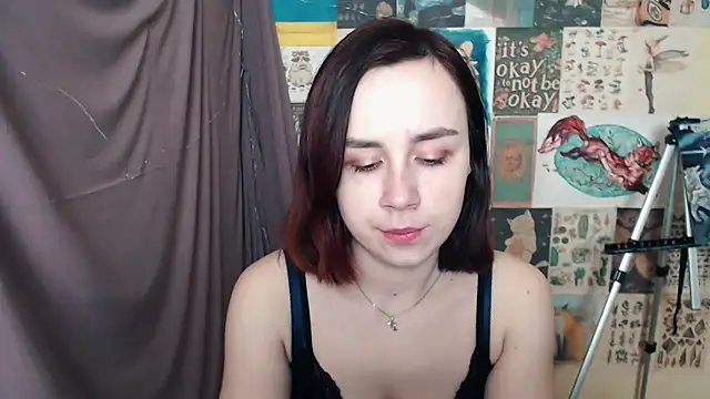 VeryVeryVeryShy  online show from January 27, 6:52 am