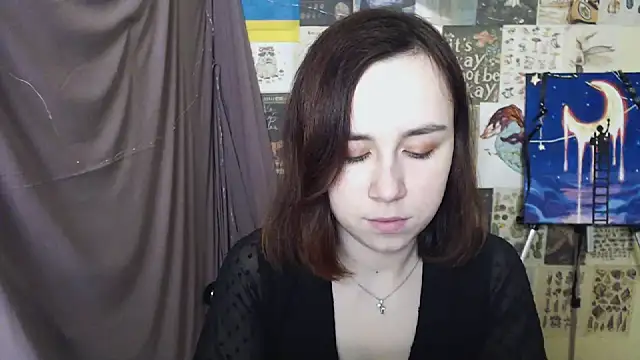 VeryVeryVeryShy  online show from March 3, 6:48 am