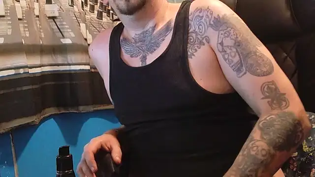 faded206 online show from October 3, 12:35 pm