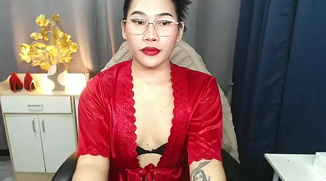 Ur Fantastic Lina online show from February 1, 12:47 pm