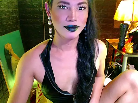 Snapshot of sweetsinner_xx chatting on July 7, 1:48 pm sweetsinner xx online show from July 7, 1:48 pm