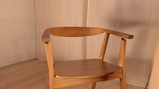 hee jeen online show from March 15, 1:30 am