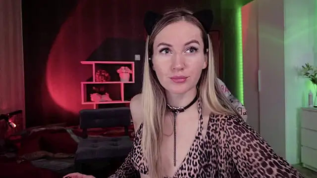 Hello Lisha online show from October 31, 8:15 am