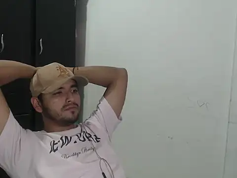 kylian 07 online show from November 6, 2:23 am