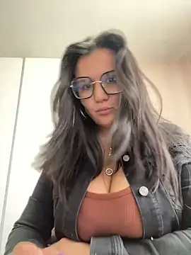 SWEETLILY18 online show from January 25, 2:47 pm