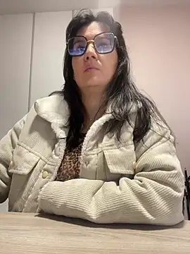 SWEETLILY18 online show from January 29, 11:09 am