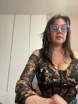 SWEETLILY18 online show from February 8, 2:27 pm