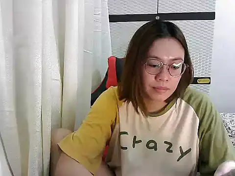 crizzybel online show from March 11, 2:29 pm