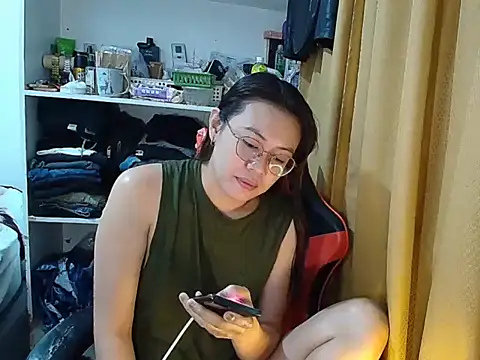 crizzybel online show from February 28, 6:09 pm