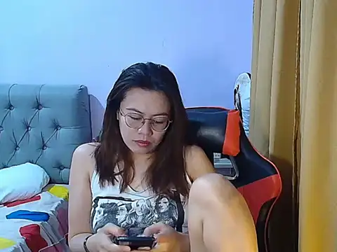 crizzybel online show from May 25, 2:17 am