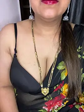 Zoya Varma004 online show from May 17, 11:17 am