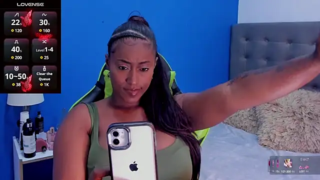 Snapshot of Brunna-Brownn chatting on December 18, 12:40 pm Brunna-Brownn online show from December 18, 12:40 pm