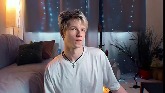 Breston Sweet online show from April 14, 11:05 am