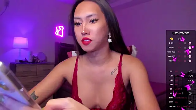Snapshot of BombshellPH chatting on December 27, 11:28 am BombshellPH online show from December 27, 11:28 am