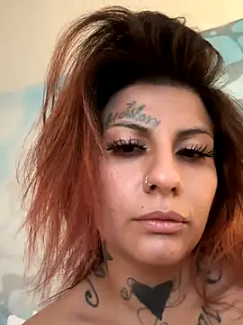 Snapshot of prettypurplep chatting on November 4, 2:49 pm prettypurplep online show from November 4, 2:49 pm