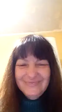 Snapshot of TiAmorre chatting on December 12, 3:54 am TiAmorre online show from December 12, 3:54 am