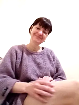 Snapshot of TiAmorre chatting on February 10, 9:58 pm TiAmorre online show from February 10, 9:58 pm