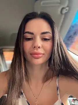 PrincessaHill  online show from November 7, 9:31 am