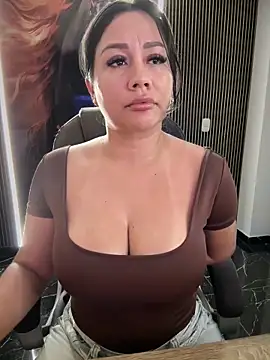 Snapshot of ValeryGrey chatting on February 11, 8:47 pm ValeryGrey online show from February 11, 8:47 pm