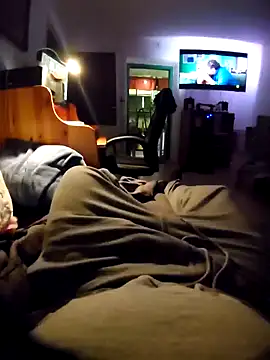 Snapshot of anonymus9006 chatting on January 30, 4:45 pm anonymus9006 online show from January 30, 4:45 pm