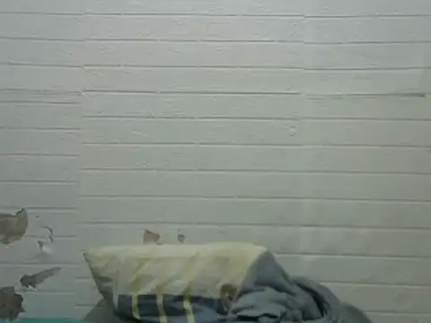 Snapshot of simplewild_mom chatting on January 10, 10:28 am simplewild mom online show from January 10, 10:28 am