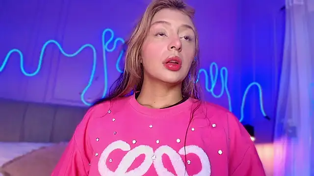 Sofly s online show from March 19, 11:47 am