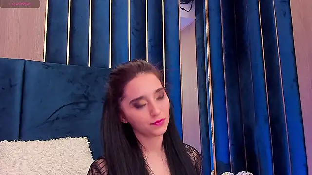 Snapshot of VanessaAngel chatting on January 6, 6:47 am VanessaAngel online show from January 6, 6:47 am