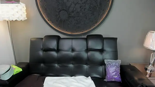 miss sharlotte18 online show from March 4, 6:07 pm