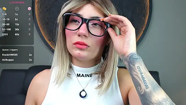 miss sharlotte18 online show from October 9, 6:06 pm