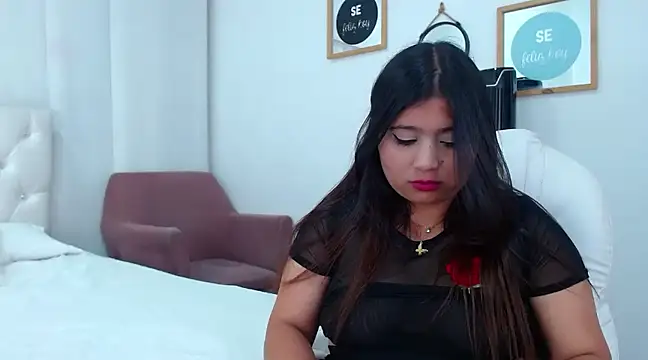 annylouis online show from January 21, 5:05 am