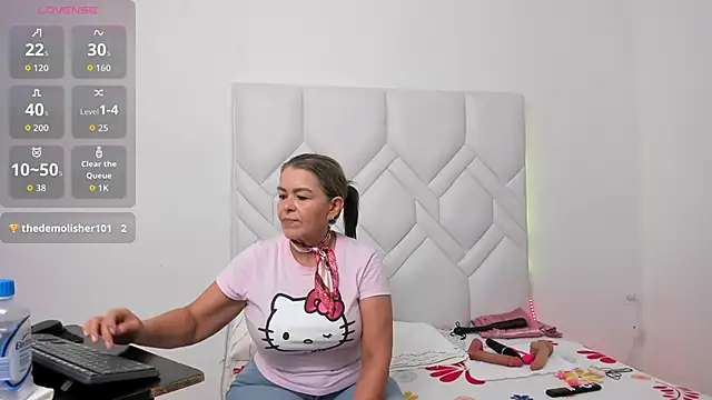 Snapshot of Mature_Hard chatting on September 30, 9:20 pm Mature Hard online show from September 30, 9:20 pm