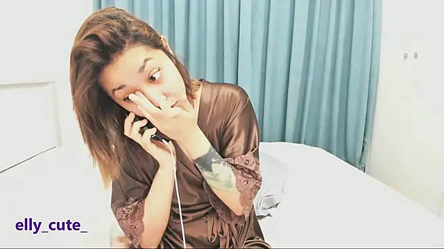 Elly Cute online show from November 4, 9:58 pm