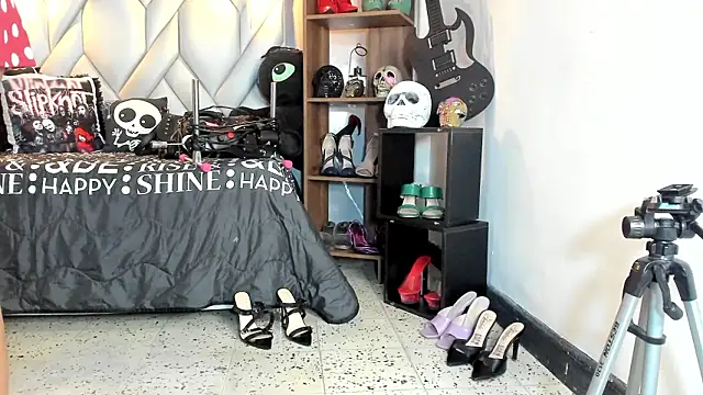 MirandaHaguen online show from March 7, 8:50 pm