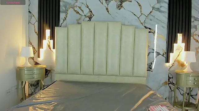 mollieblue69 online show from September 15, 12:49 pm