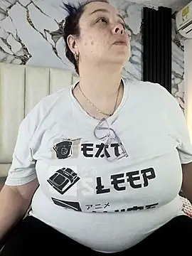 mollieblue69 online show from October 15, 12:38 pm