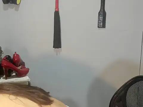 Snapshot of sandyquinnxx chatting on February 18, 5:31 pm sandyquinnxx online show from February 18, 5:31 pm