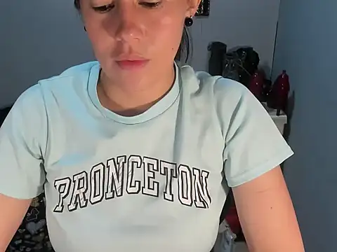 sandyquinnxx online show from April 8, 5:24 pm