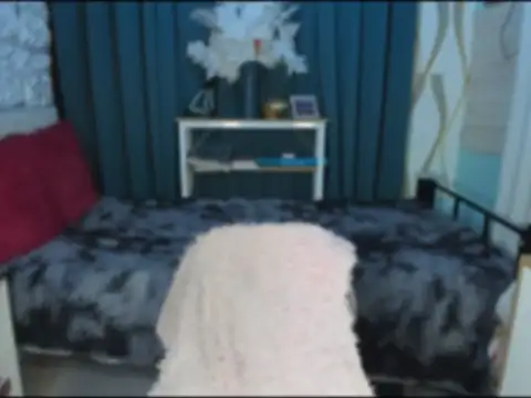 Snapshot of Laura_yourhottestbabe123 chatting on February 20, 6:08 pm Laura yourhottestbabe123 online show from February 20, 6:08 pm