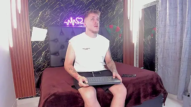 keane lee online show from December 2, 12:54 pm