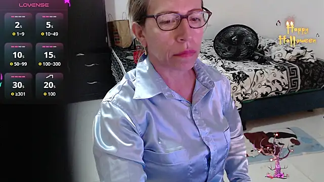 Snapshot of Chayla_Ruiz chatting on October 23, 12:10 am Chayla Ruiz online show from October 23, 12:10 am