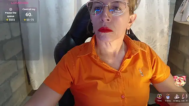 Chayla Ruiz online show from March 16, 9:41 pm