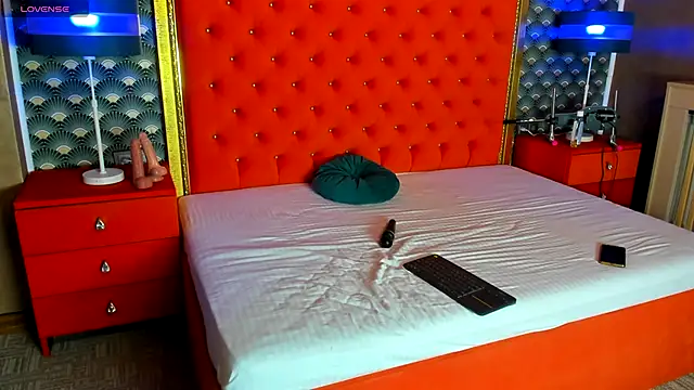 VallerieJones online show from November 14, 5:17 am