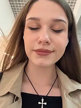 LisaSweetie online show from March 4, 4:13 pm