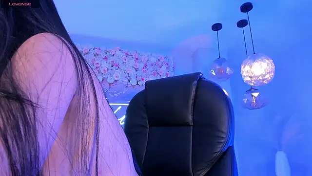 JadeEvansX online show from December 26, 9:15 pm