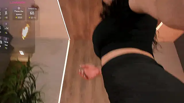 KateSunder online show from March 9, 8:40 am