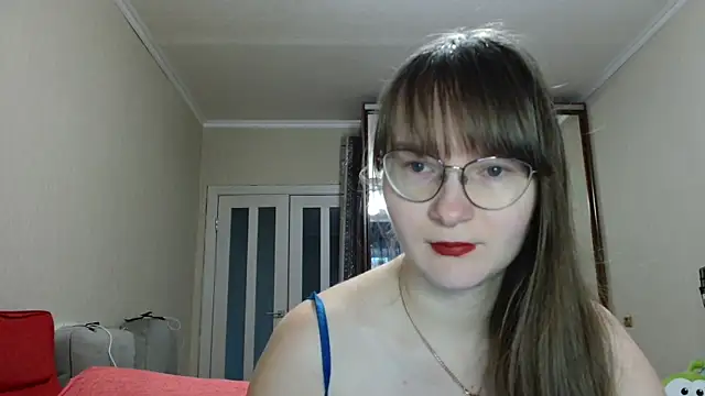 KiraGoldens online show from November 13, 6:45 am